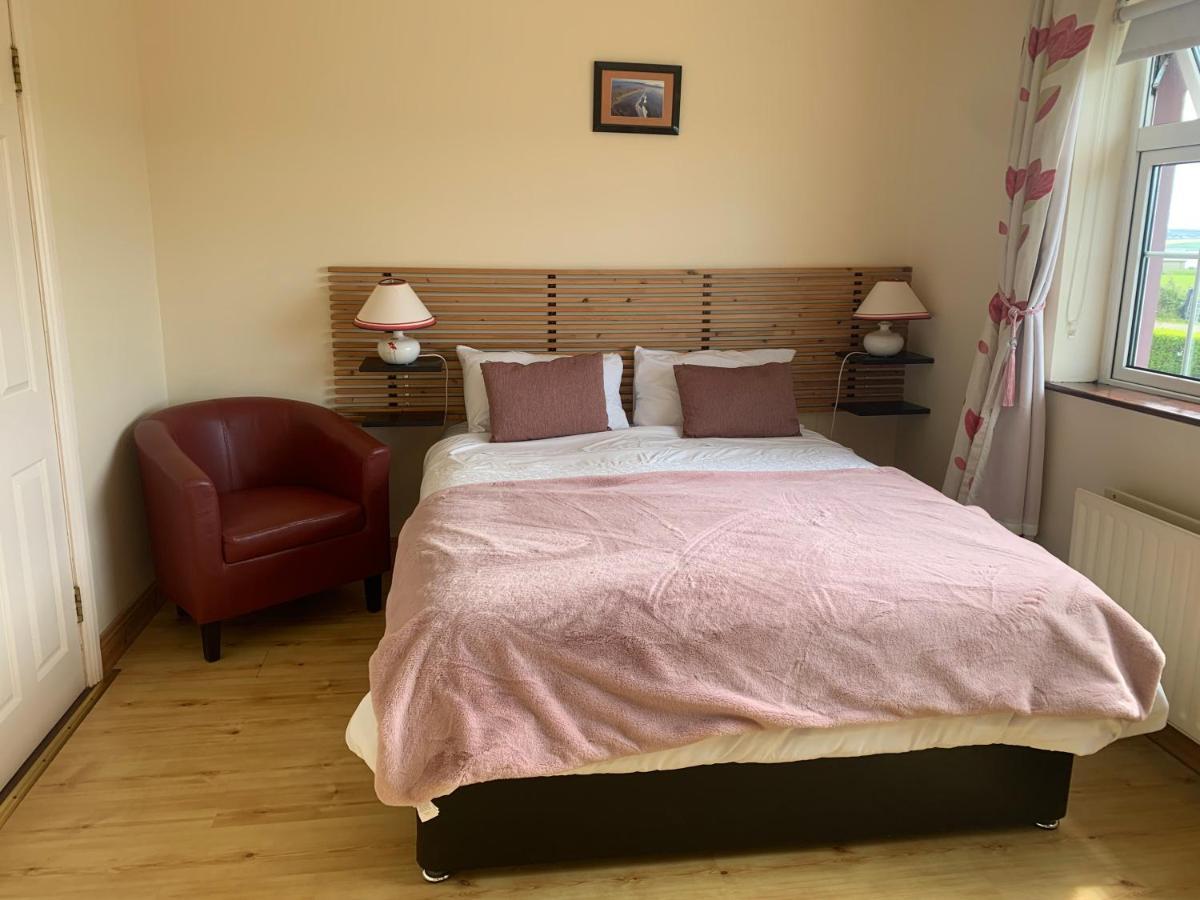 Bed and Breakfast Brownes Emlagh East Exterior foto