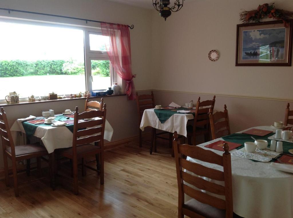 Bed and Breakfast Brownes Emlagh East Exterior foto